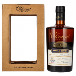 Clément Trés Vieux Rhum Agricole SINGLE BATCH 100% Canne Bleue 46,1% Vol. 0,5l dovanų dėžutėje
