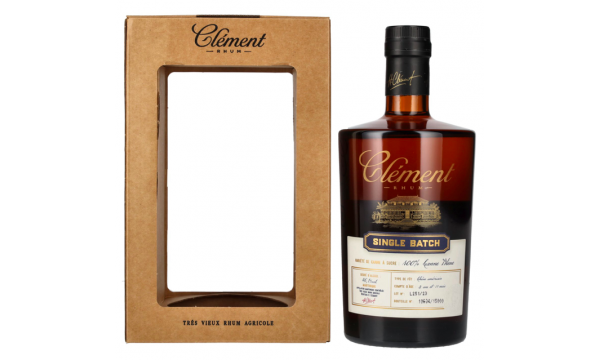 Clément Trés Vieux Rhum Agricole SINGLE BATCH 100% Canne Bleue 46,1% Vol. 0,5l dovanų dėžutėje