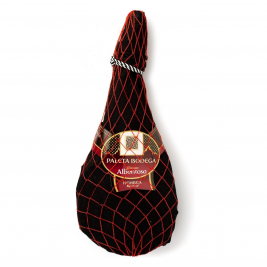 Bodega Serrana Serrano kumpio mentė 4,7 kg  Natūraliai vytinta 100 % be glitimo priekinė koja su priedais