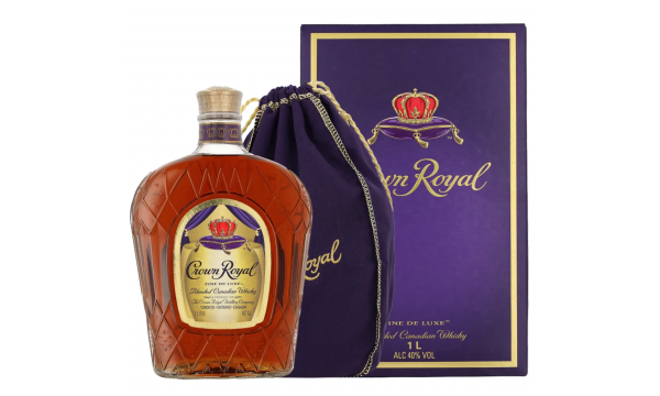 Crown Royal Blended Canadian Whisky 40% Vol. 1l dovanų dėžutėje Crown Royal Blended Canadian Whisky 40% Vol. 1l dovanų dėžutėje