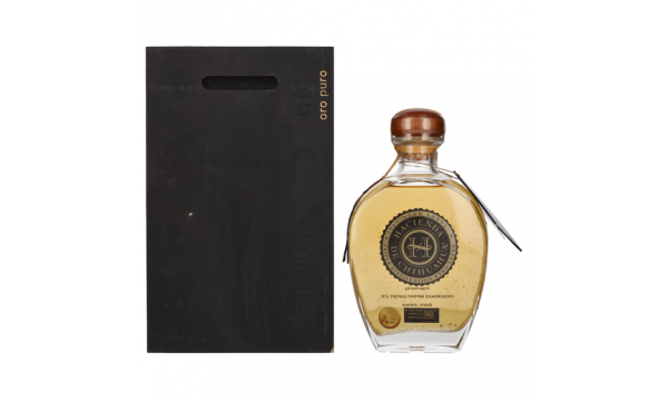 Hacienda de Chihuahua Sotol Añejo with Blattgold 38% Vol. 0,7l dovanų dėžutėje