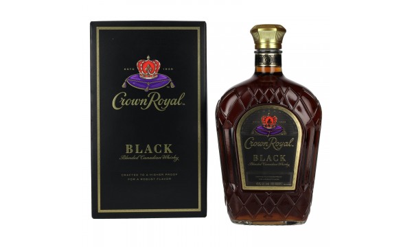 Crown Royal BLACK Blended Canadian Whisky 45% Vol. 1l dovanų dėžutėje Crown Royal BLACK Blended Canadian Whisky 45% Vol. 1l dovanų dėžutėje