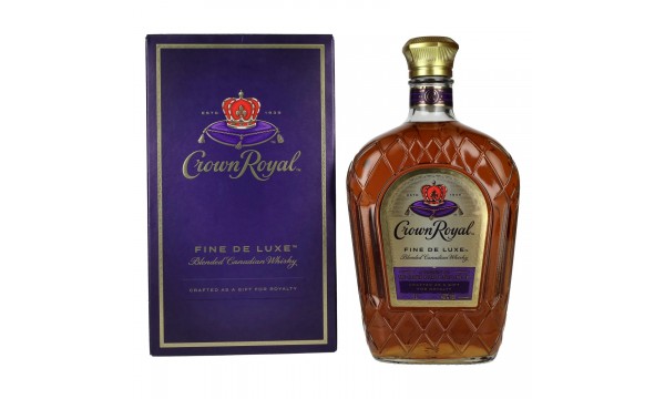 Crown Royal Blended Canadian Whisky 40% Vol. 1l dovanų dėžutėje Crown Royal Blended Canadian Whisky 40% Vol. 1l dovanų dėžutėje