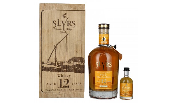 Slyrs 12 Years Old TOKAJER CASK FINISH Bavarian Single Malt Whisky 2013 43% Vol. 0,7l medinėje dėžutėje su 0,05l miniatura