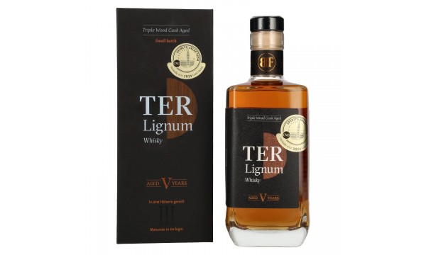 Roner TER Lignum Whisky 40% Vol. 0,7l dovanų dėžutėje Roner TER Lignum Whisky 40% Vol. 0,7l dovanų dėžutėje