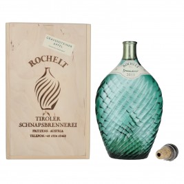 Rochelt Gravensteiner 2013 50% Vol. 0,7l medinėje dėžėje